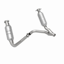 Load image into Gallery viewer, MagnaFlow Conv DF 05-06 Dodge Dakota/2006 Mitsubishi Raider 3.7L Y-Pipe Assembly