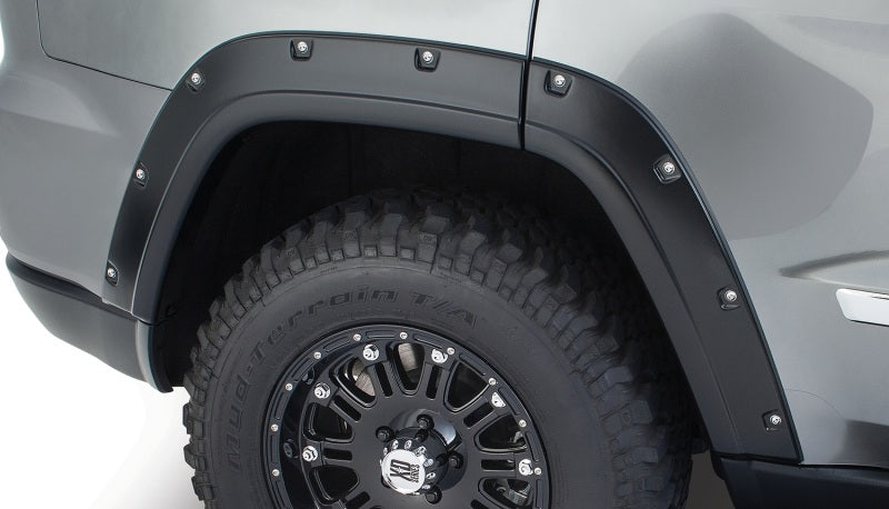 Bushwacker 11-18 Jeep Grand Cherokee Pocket Style Flares 2pc Does Not Fit SRT8 - Black