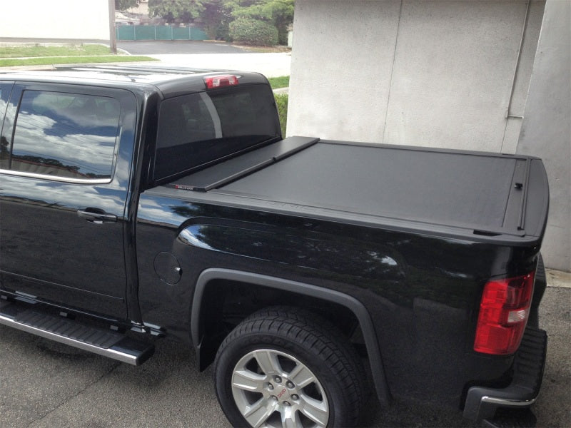 Roll-N-Lock 19-23 RAM 1500 w/o Swing Gate Tailgate SB 76.3in M-Series Retractable Tonneau Cover