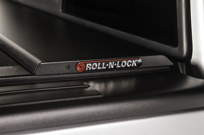 Roll-N-Lock 19-23 RAM 1500 w/o Swing Gate Tailgate SB 76.3in M-Series Retractable Tonneau Cover